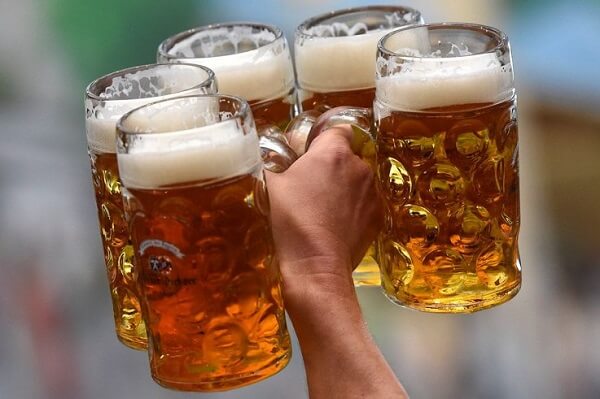 Piaţa berii, creştere uşoară în 2019. Un român consumă în medie 86 de litri de bere într-un an